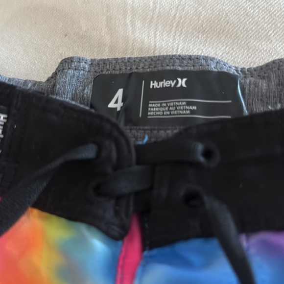 Hurley board shorts 4 - adjustable waist - Picture 2 of 5
